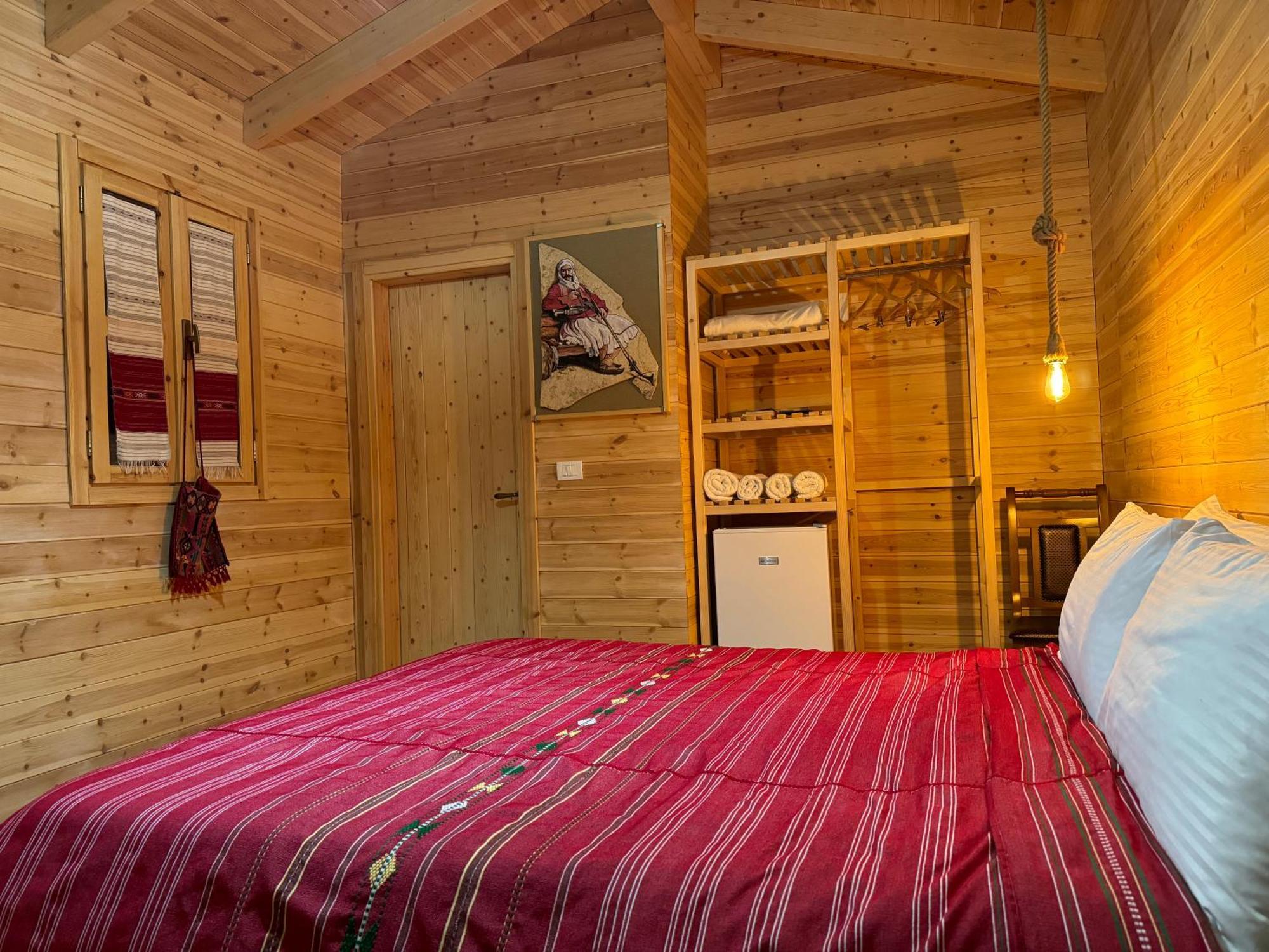 Fishta Guesthouse - Mrizi I Zanave Fishte エクステリア 写真