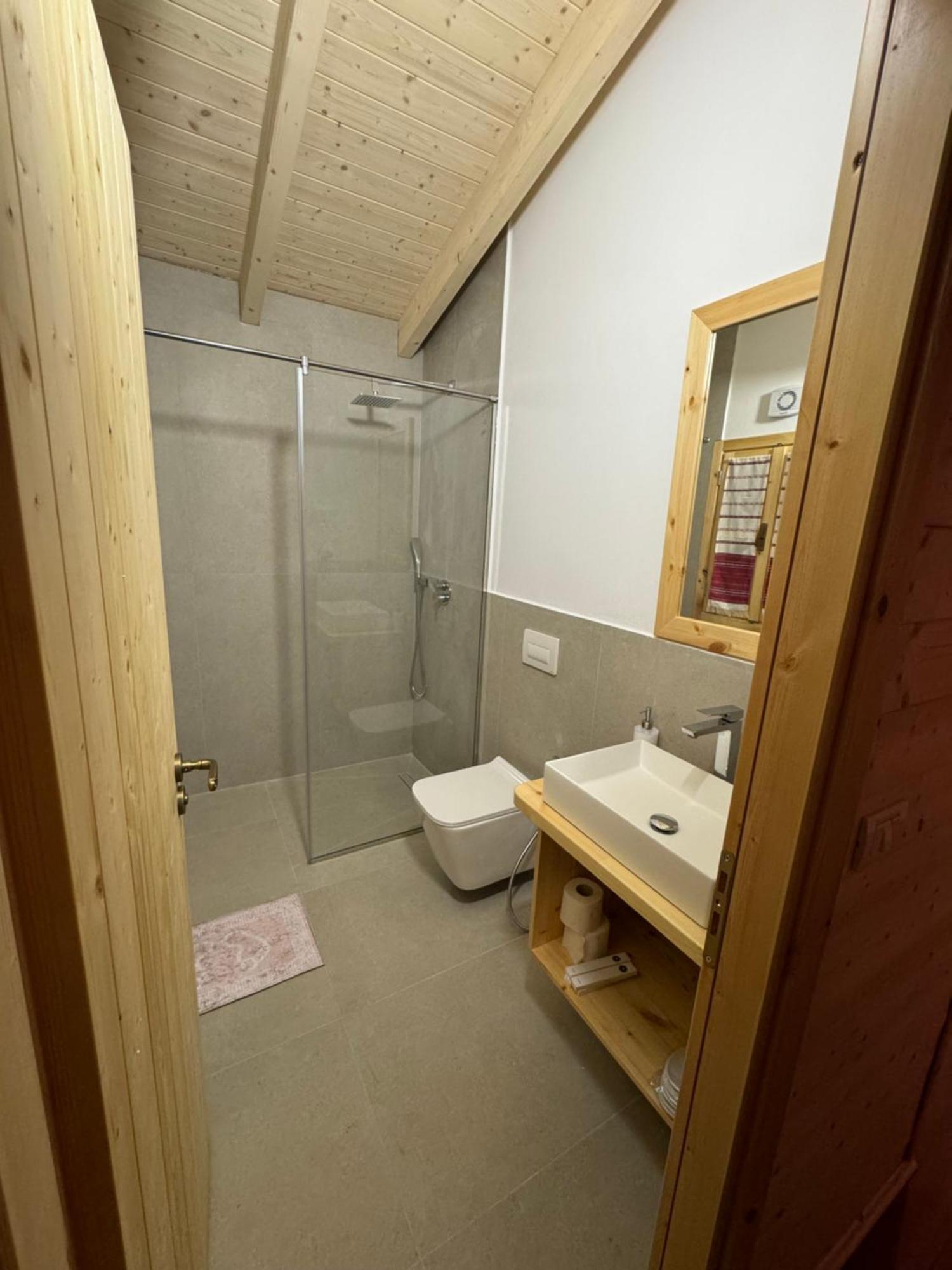 Fishta Guesthouse - Mrizi I Zanave Fishte エクステリア 写真
